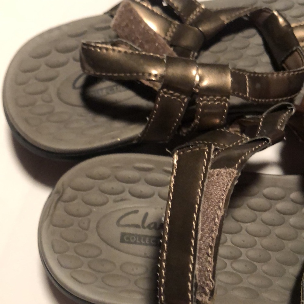 Woman’s Spring Silver Clarks Collection Gray Sand… - image 4